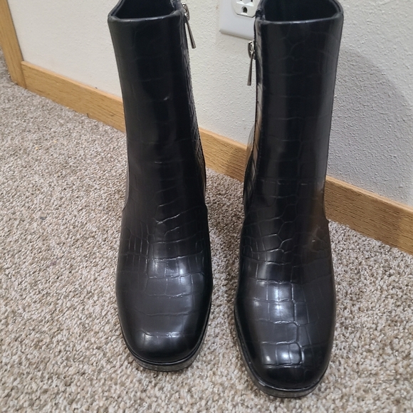 NEW ASOS black Square Toe Block Heel Platform Crocodile Ankle Boots - Picture 6 of 6